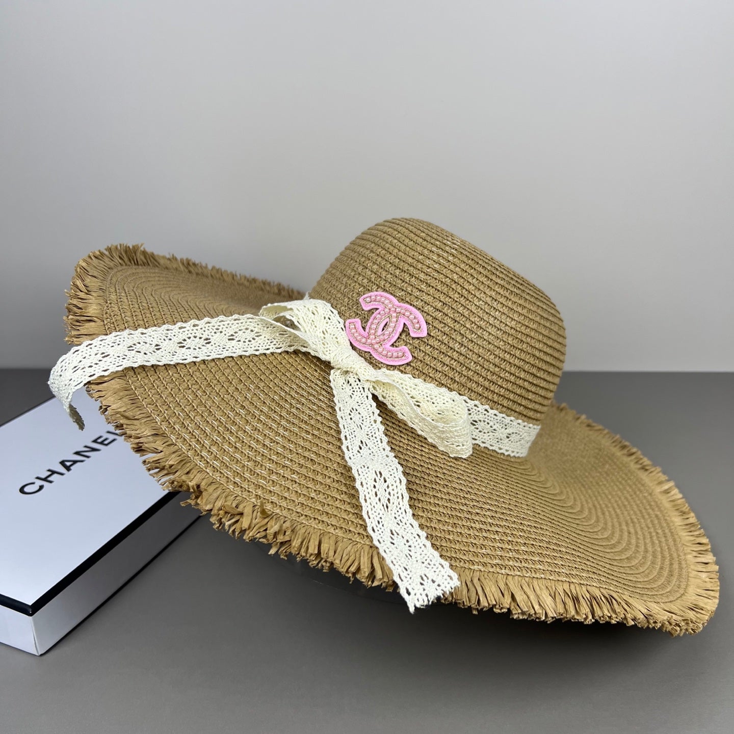 Hat/quality:E11