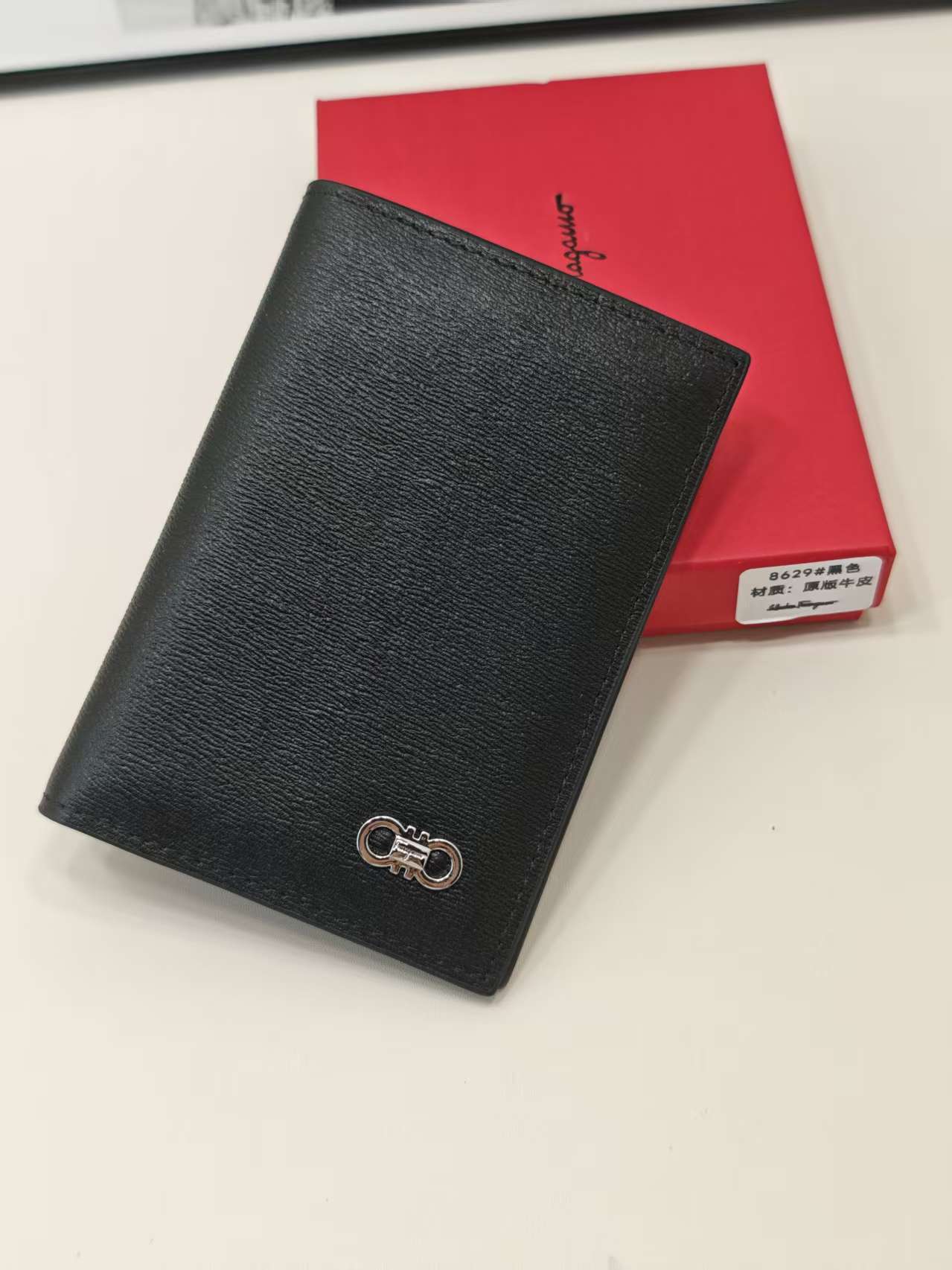 Passport holder / Quality: 4A / Model:8632